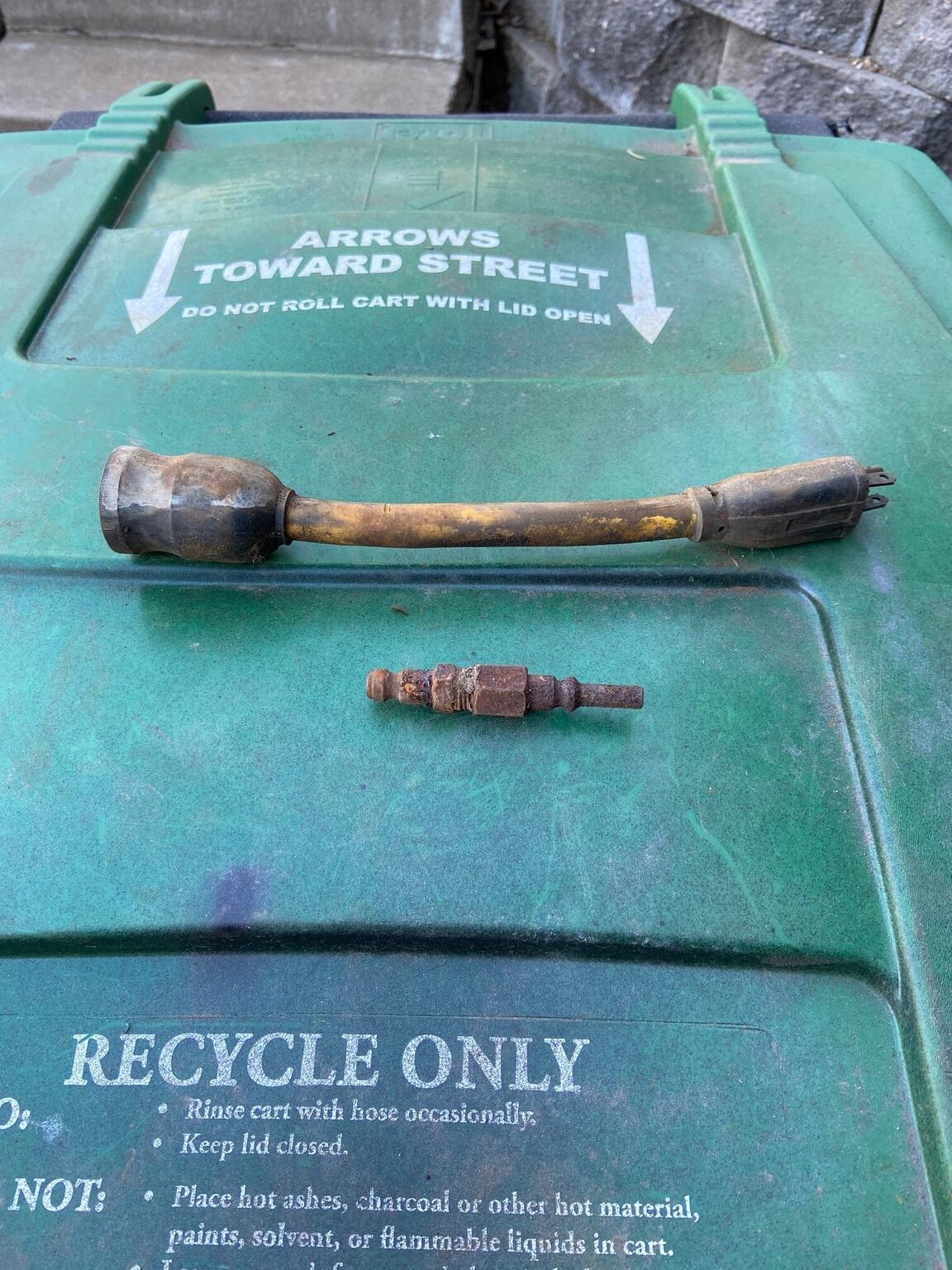 found in willys front rocker.jpg